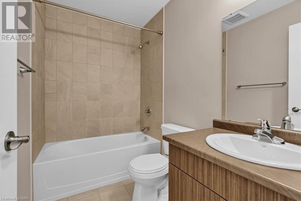 120 Vineberg Drive Unit# 17, Hamilton, Ontario  L8W 4A3 - Photo 30 - 40492728