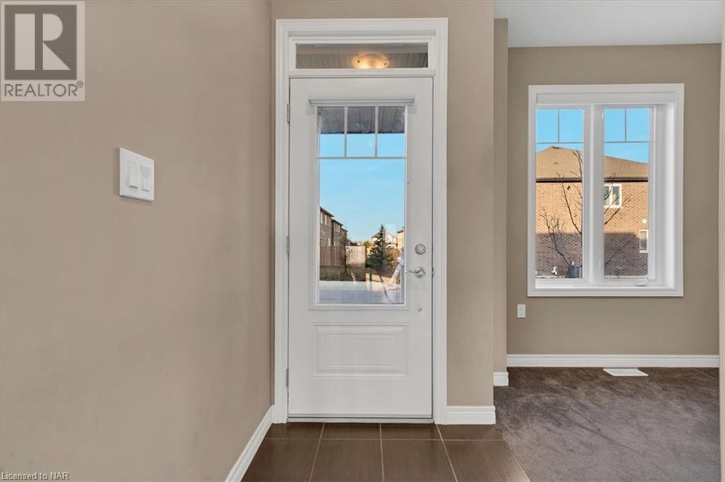 120 Vineberg Drive Unit# 17, Hamilton, Ontario  L8W 4A3 - Photo 4 - 40492728