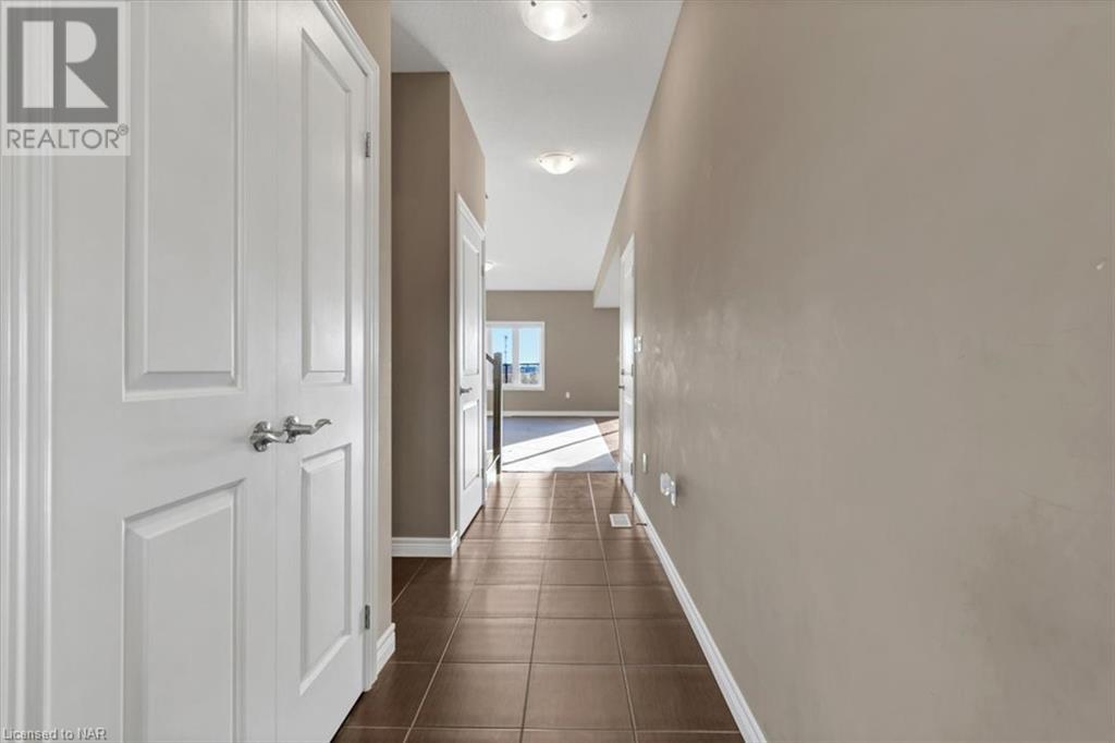 120 Vineberg Drive Unit# 17, Hamilton, Ontario  L8W 4A3 - Photo 8 - 40492728
