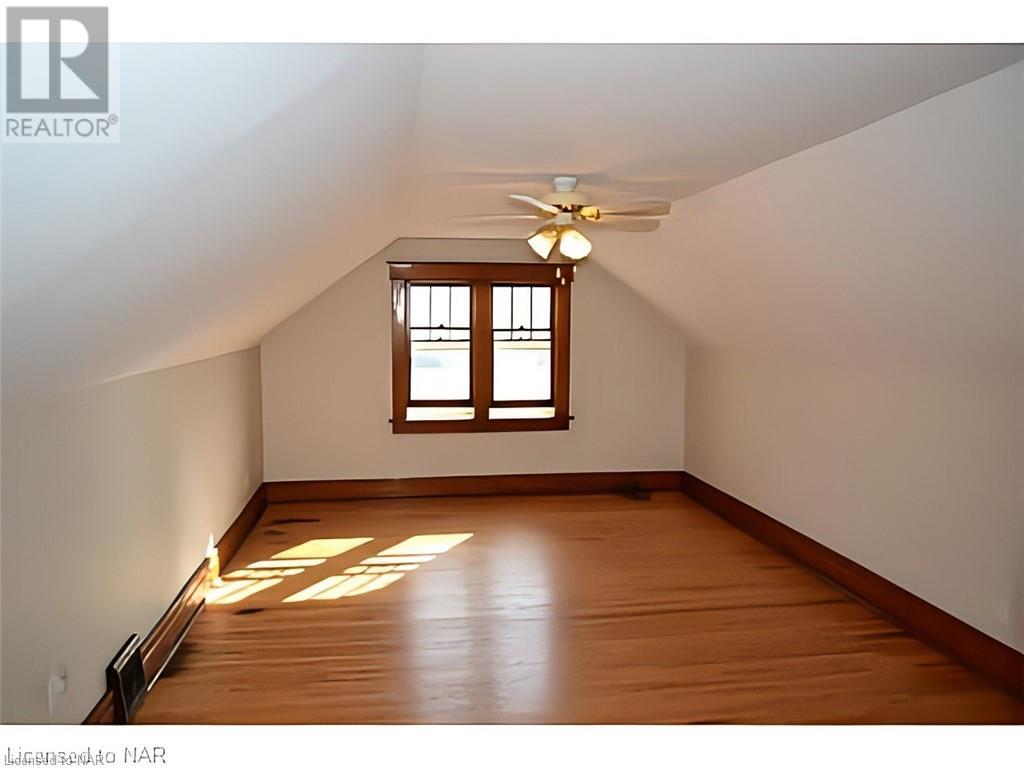4913 Flynn Court, Niagara Falls, Ontario  L2E 3Z5 - Photo 10 - 40497248