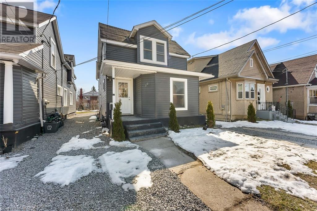 30 - 30 1/2 DIVISION Street, st. catharines, Ontario