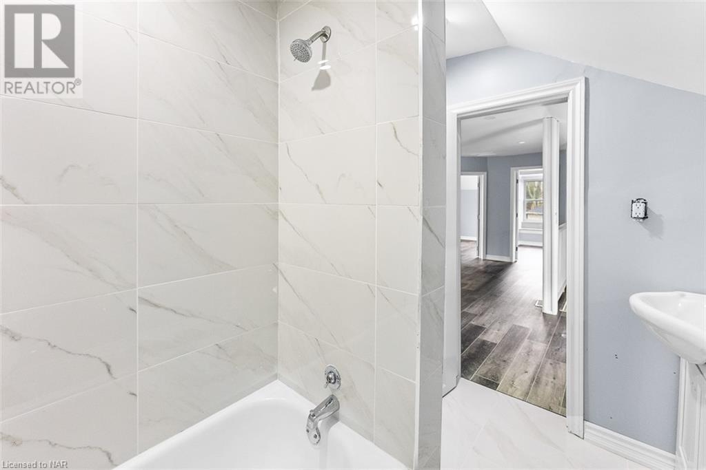 30 - 30 1/2 Division Street, St. Catharines, Ontario  L2R 3G2 - Photo 31 - 40497516