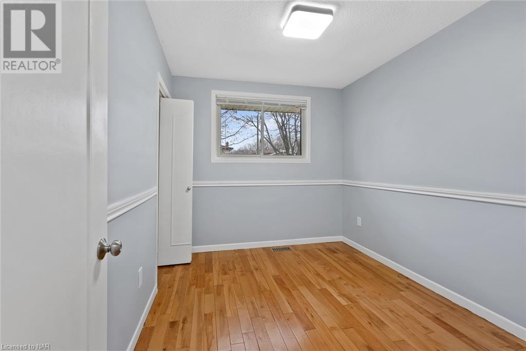 7229 Harriman Street, Niagara Falls, Ontario  L2J 3W6 - Photo 12 - 40497498