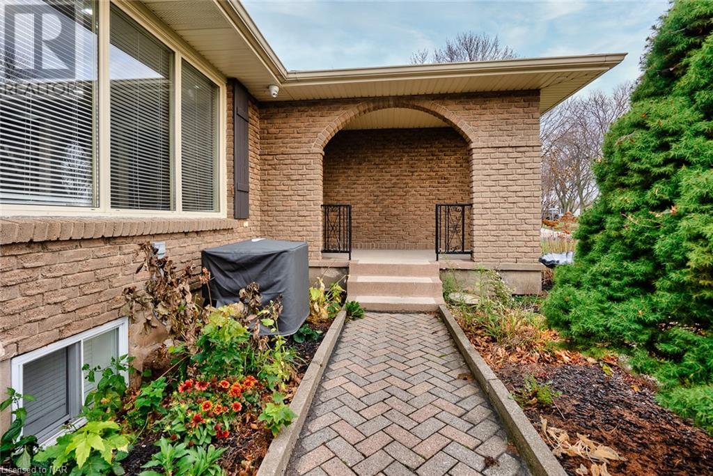 7229 Harriman Street, Niagara Falls, Ontario  L2J 3W6 - Photo 5 - 40497498