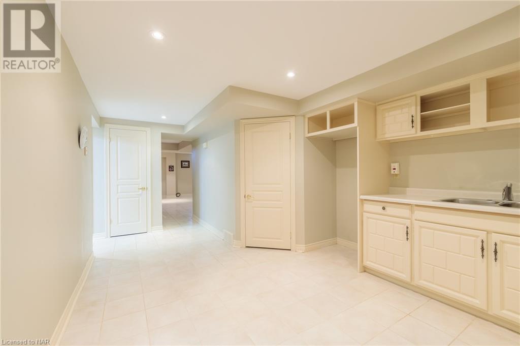 7 Barbara Place, St. Catharines, Ontario  L2N 6H9 - Photo 38 - 40498278