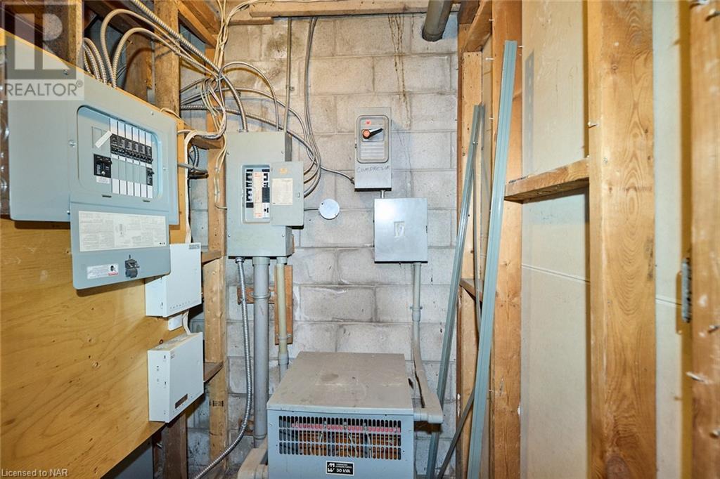 8230 Oakwood Drive, Niagara Falls, Ontario  L2E 6S5 - Photo 18 - 40496222