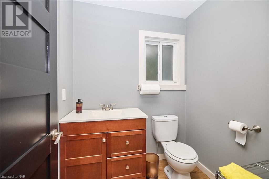 8230 Oakwood Drive, Niagara Falls, Ontario  L2E 6S5 - Photo 26 - 40496222