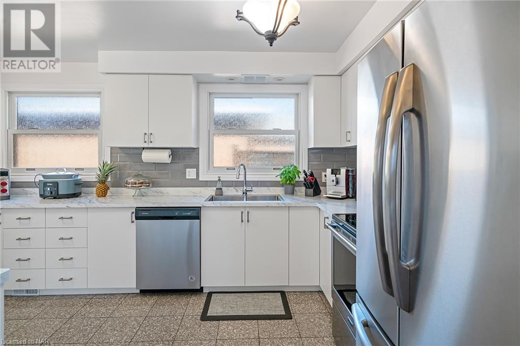 426 Vine Street, St. Catharines, Ontario  L2M 3S7 - Photo 13 - 40495536