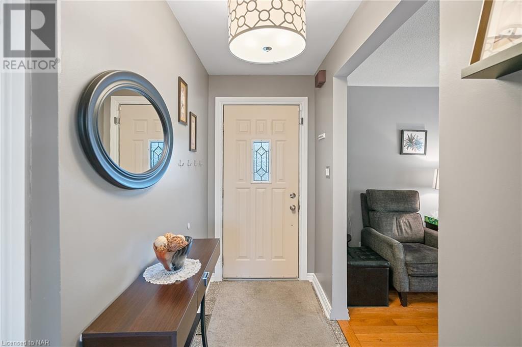 426 Vine Street, St. Catharines, Ontario  L2M 3S7 - Photo 5 - 40495536