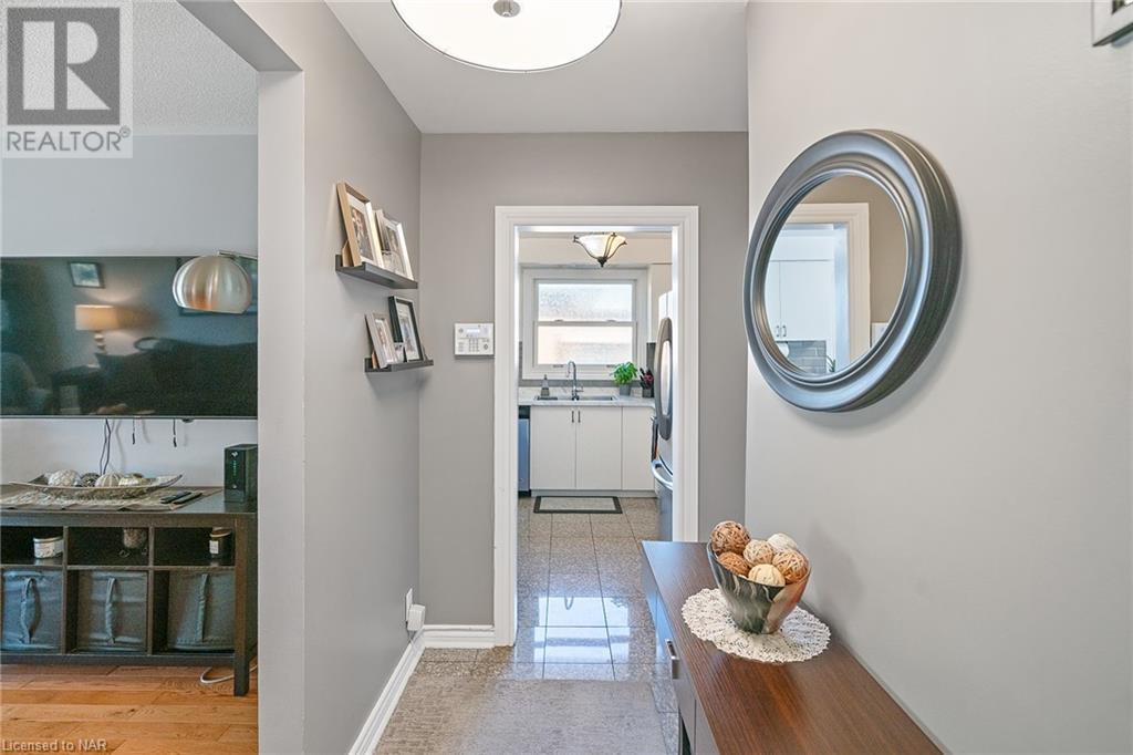 426 Vine Street, St. Catharines, Ontario  L2M 3S7 - Photo 6 - 40495536