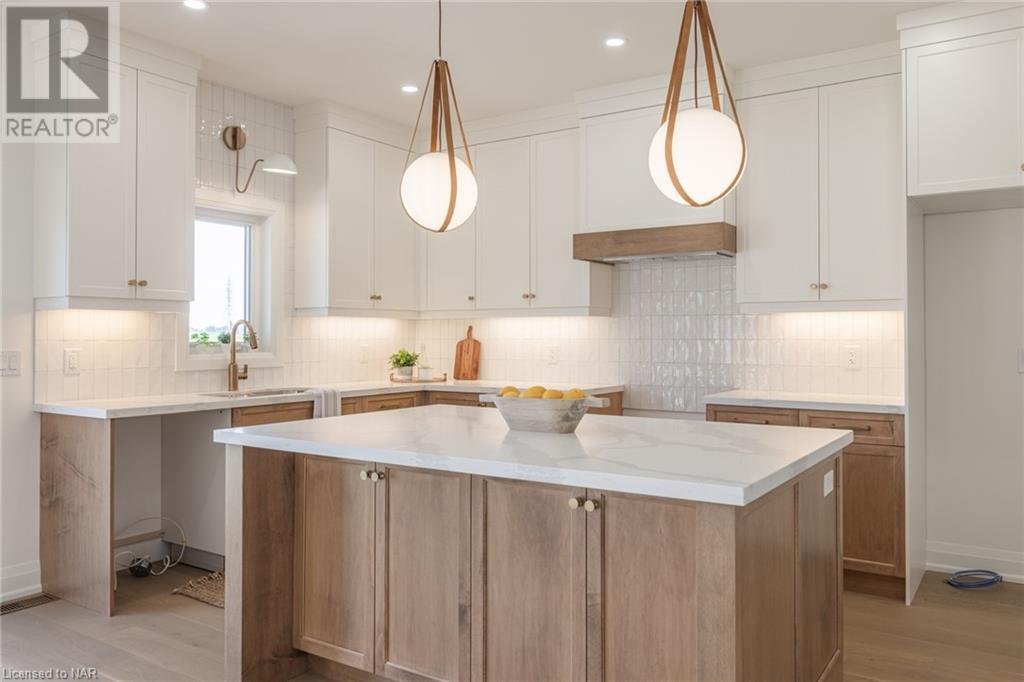 6 VENTURE Way, thorold, Ontario