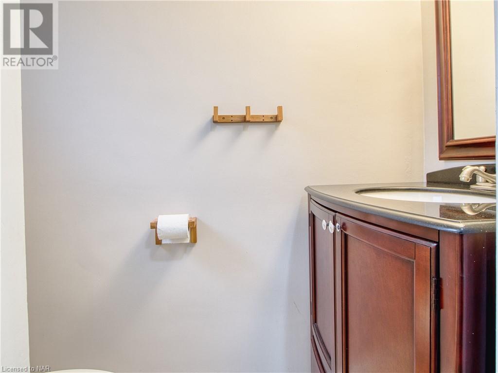 2860 Henley Avenue, Niagara Falls, Ontario  L2J 3M4 - Photo 36 - 40496574