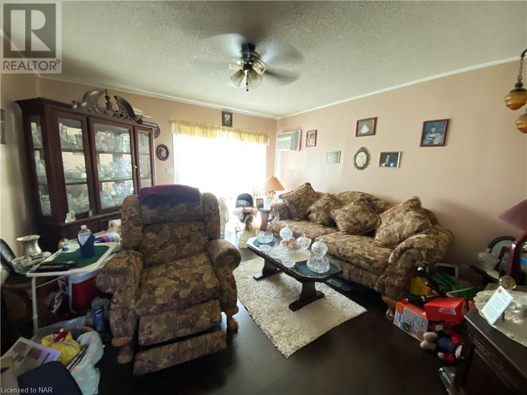435 Bidwell Parkway, Fort Erie, Ontario  L2A 5M4 - Photo 3 - 40497528