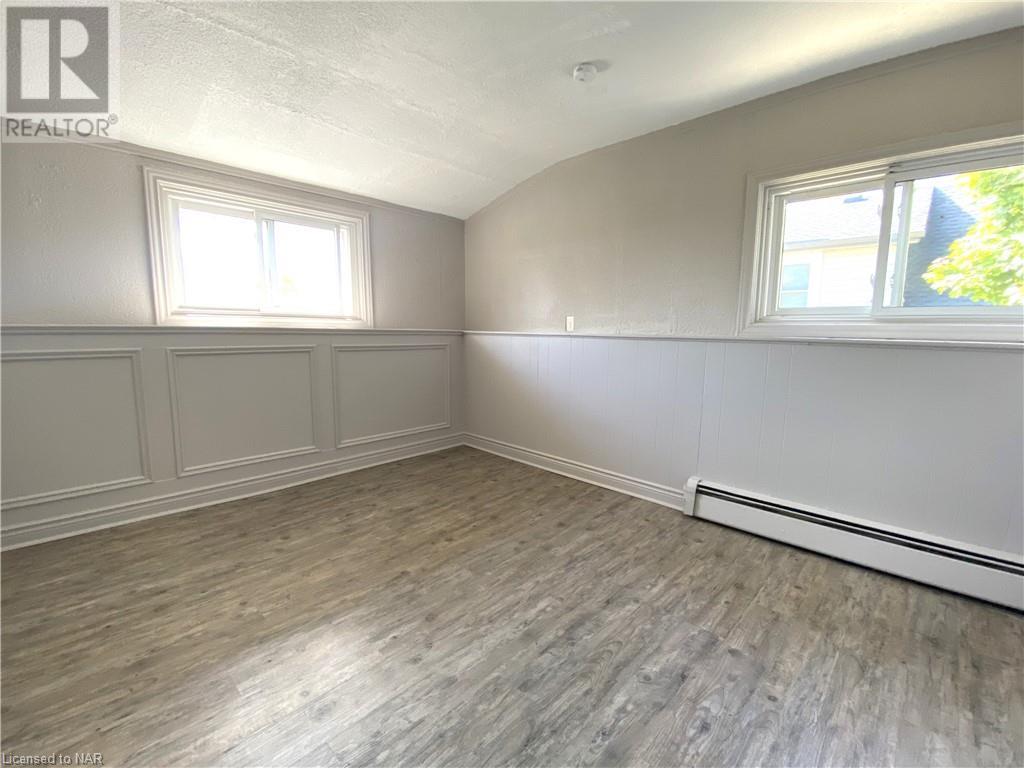 97 Queen Street, Fort Erie, Ontario  L2A 1T9 - Photo 13 - 40498926