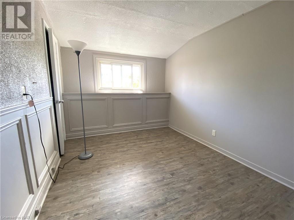 97 Queen Street, Fort Erie, Ontario  L2A 1T9 - Photo 14 - 40498926