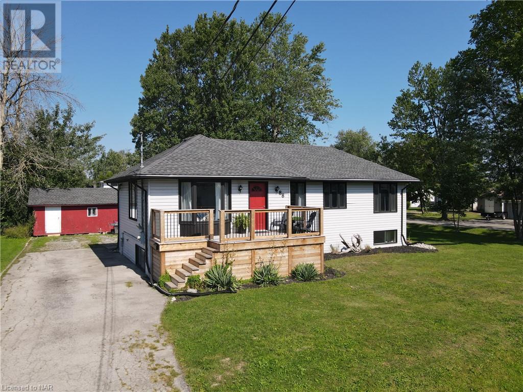 88 Queenston Boulevard, Fort Erie, Ontario  L2A 1K7 - Photo 2 - 40499923