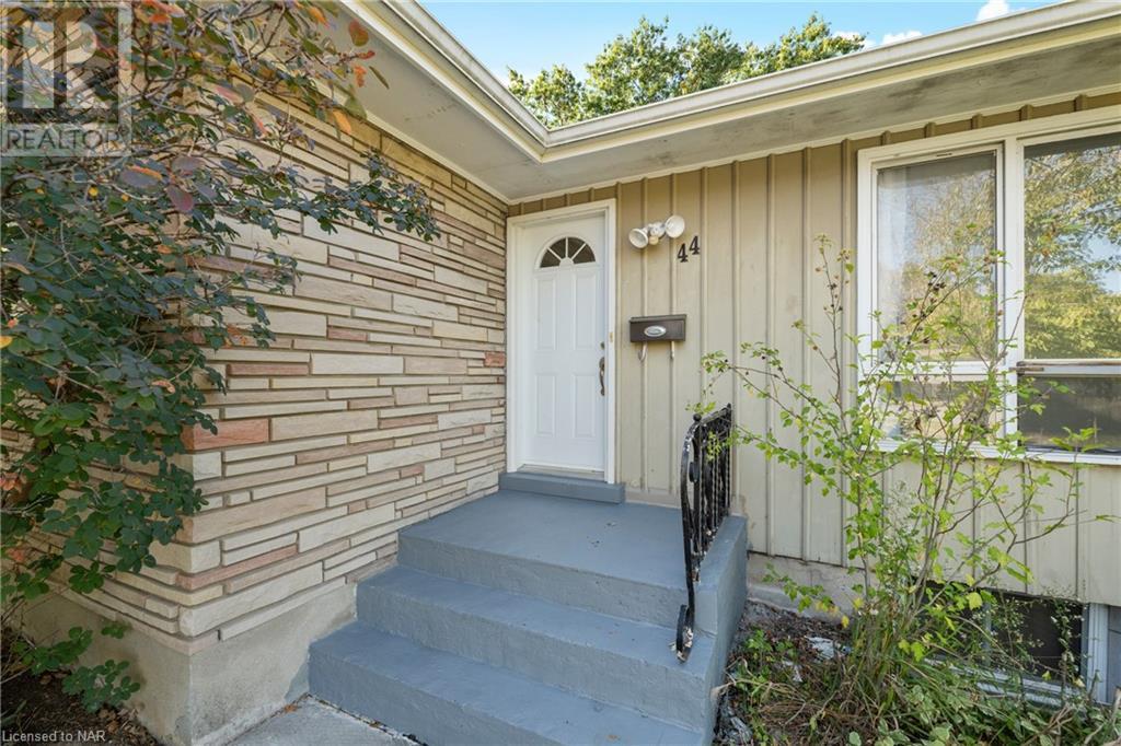 44 Wakil Drive, St. Catharines, Ontario  L2T 3J1 - Photo 2 - 40500300