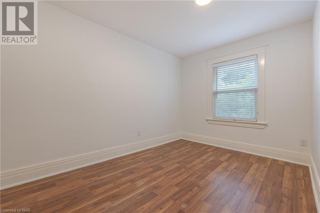 11 Salina Street, St. Catharines, Ontario  L2R 3K2 - Photo 14 - 40498333