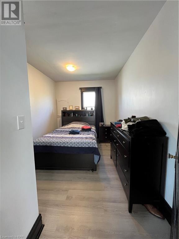 216 Burgar Street, Welland, Ontario  L3B 2T4 - Photo 6 - 40498499