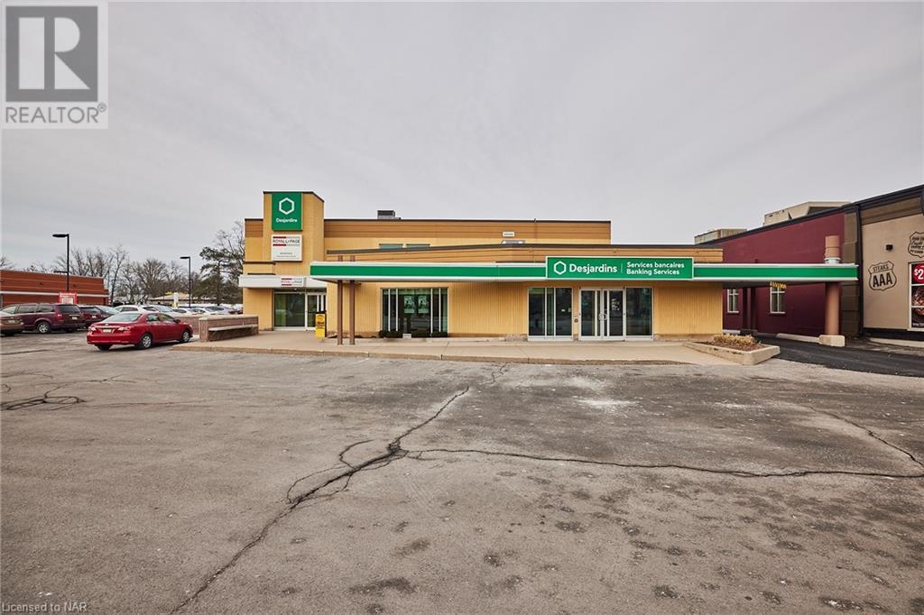 637 Niagara Street, Welland, Ontario  L3C 1L9 - Photo 2 - 40500318