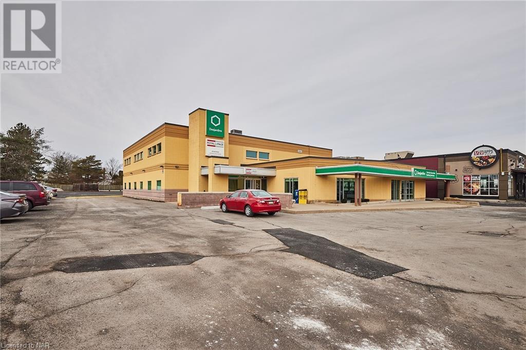 637 Niagara Street, Welland, Ontario  L3C 1L9 - Photo 2 - 40500306