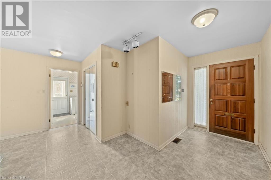 7141 Mcmillan Drive, Niagara Falls, Ontario  L2G 2N1 - Photo 8 - 40501728