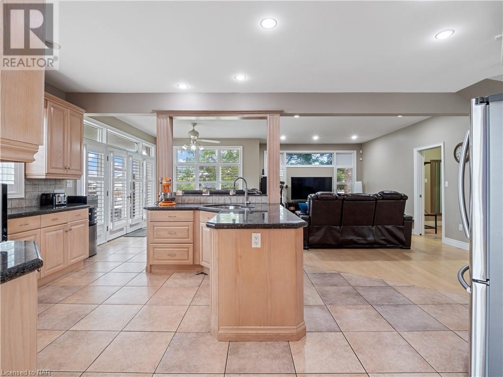 24 Sentance Avenue, Thorold, Ontario  L2V 4W9 - Photo 6 - 40501158