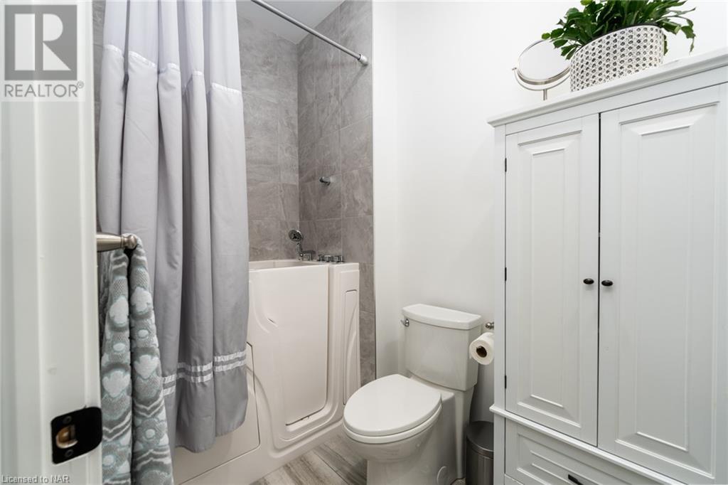 13791 Montrose Road, Niagara Falls, Ontario  L3B 5N7 - Photo 42 - 40501635