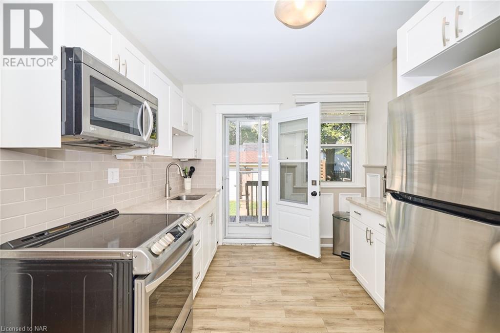 56 Balsam Avenue S, Hamilton, Ontario  L8M 3B1 - Photo 13 - 40500363