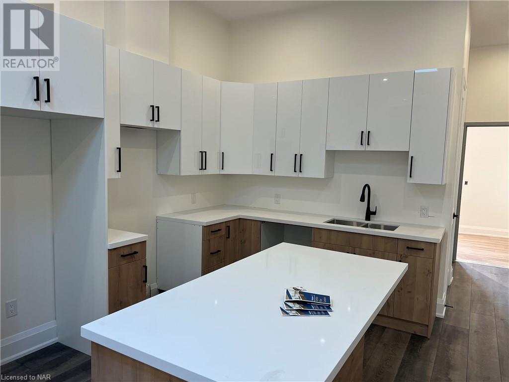 43 Jarvis Street Unit# 203, Fort Erie, Ontario  L2A 2S3 - Photo 3 - 40500626