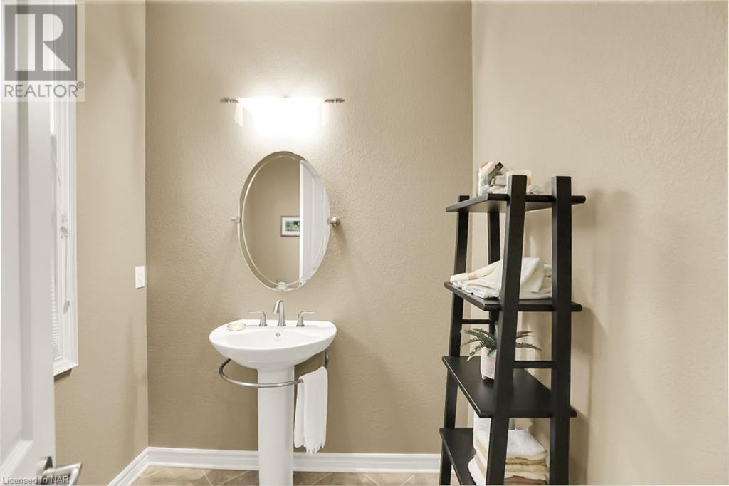 4336 Kalar Road Unit# 4, Niagara Falls, Ontario  L2H 1S8 - Photo 29 - 40501584