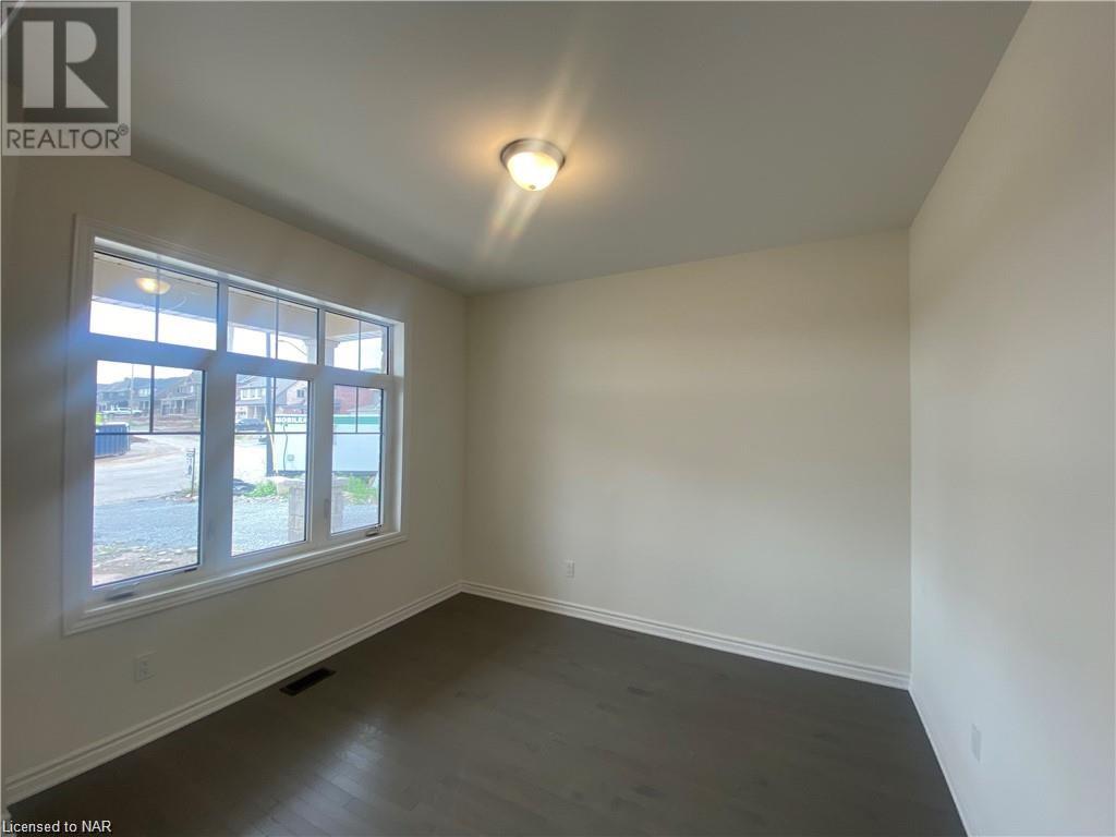 74 Oriole Crescent, Port Colborne, Ontario  L3K 5Z9 - Photo 5 - 40502011