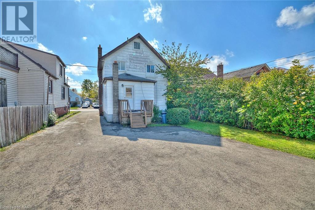 5267 Mcrae Street, Niagara Falls, Ontario  L2E 1P9 - Photo 13 - 40495778