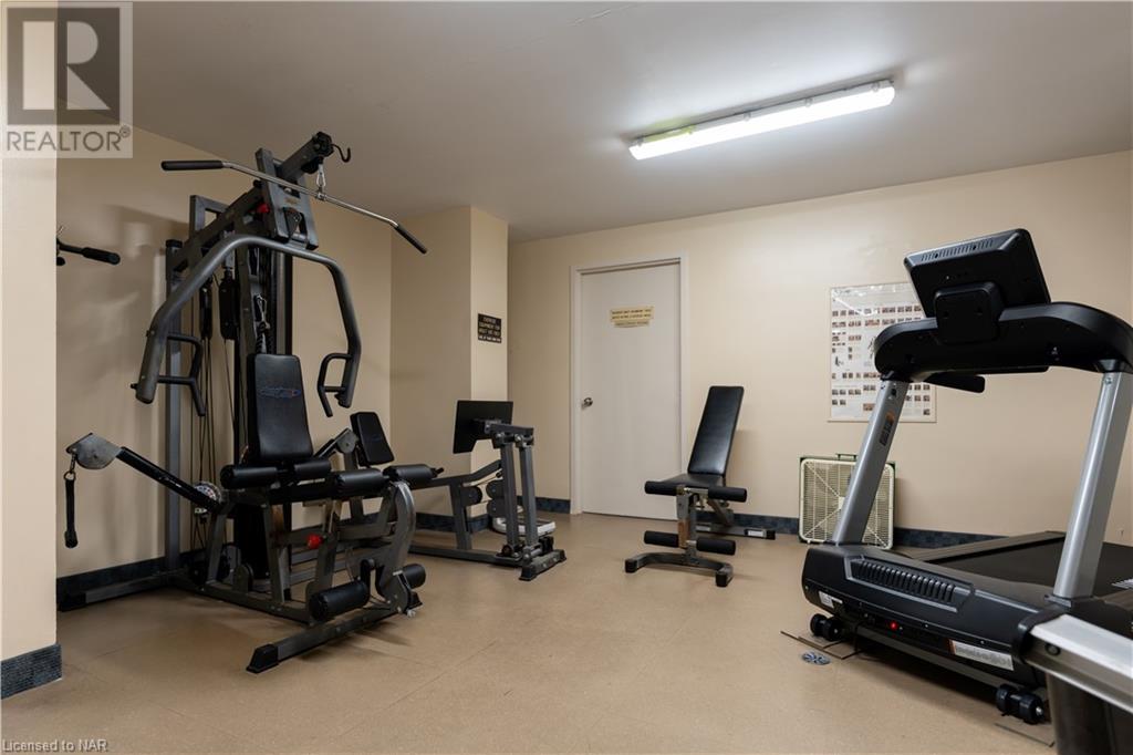 15 Towering Heights Boulevard Unit# 904, St. Catharines, Ontario  L2T 3G7 - Photo 10 - 40497163