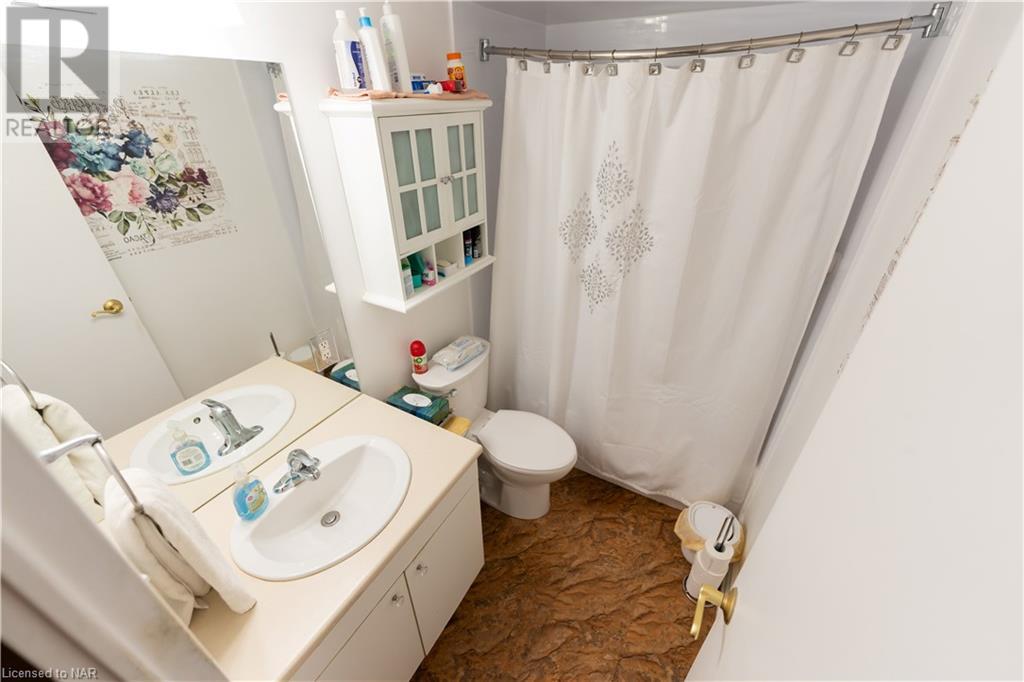 15 Towering Heights Boulevard Unit# 904, St. Catharines, Ontario  L2T 3G7 - Photo 20 - 40497163