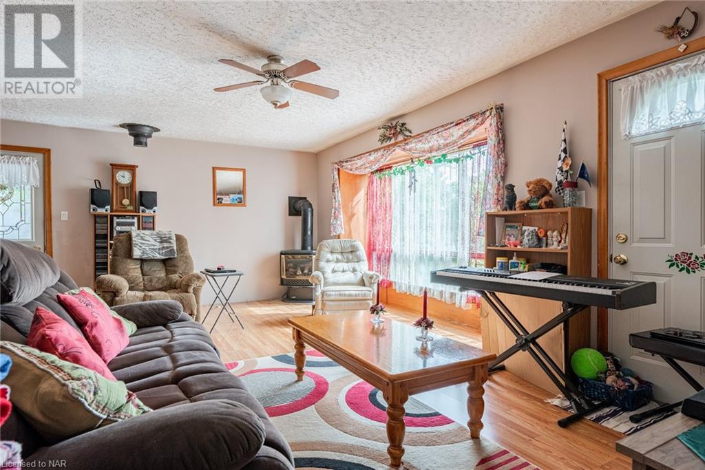 399 Bertie Bay Road, Fort Erie, Ontario  L2A 5M4 - Photo 13 - 40501876