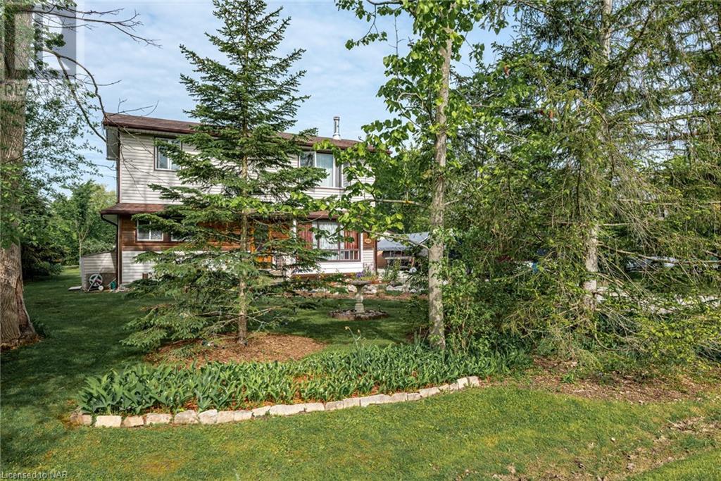 399 Bertie Bay Road, Fort Erie, Ontario  L2A 5M4 - Photo 4 - 40501876