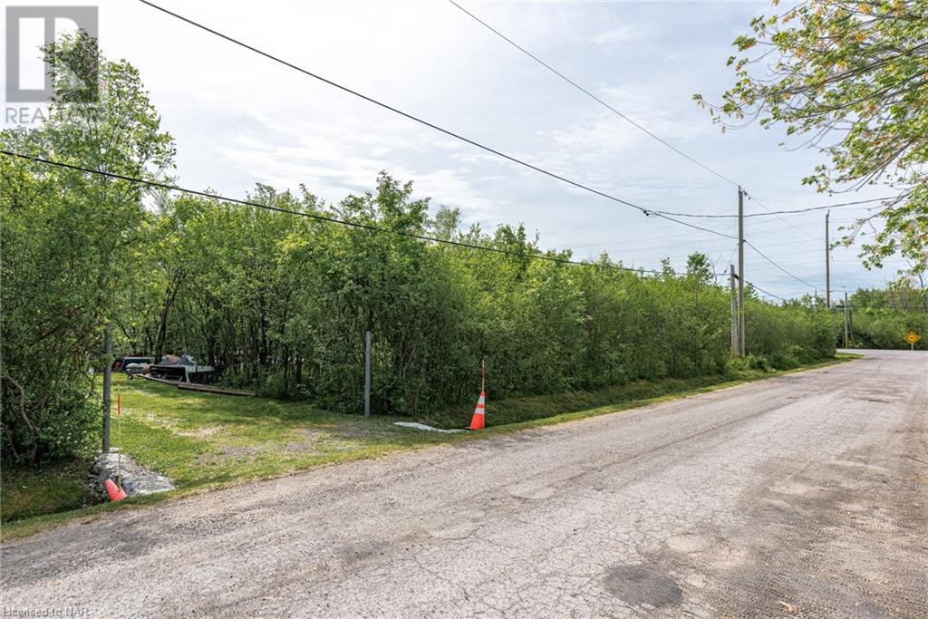 399 Bertie Bay Road, Fort Erie, Ontario  L2A 5M4 - Photo 47 - 40501876