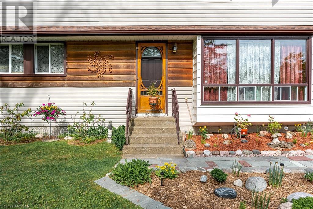 399 Bertie Bay Road, Fort Erie, Ontario  L2A 5M4 - Photo 5 - 40501876