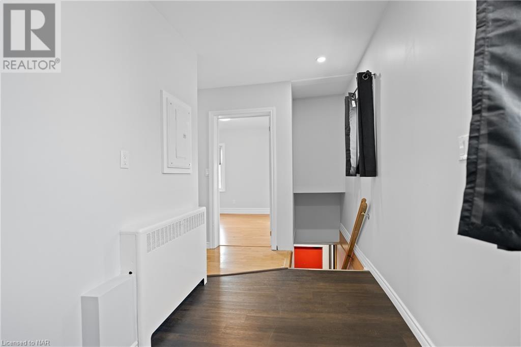 182 West Street Unit# Upper, Port Colborne, Ontario  L3K 4E2 - Photo 23 - 40500230