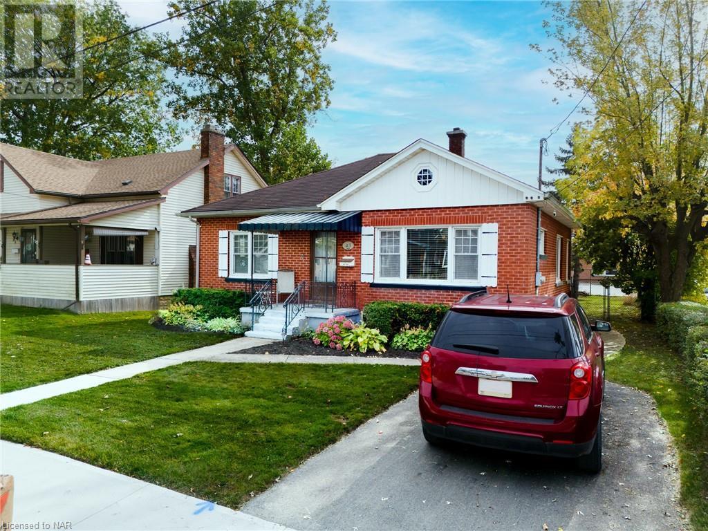 45 Margaret Street, Welland, Ontario  L3C 3Z6 - Photo 3 - 40502155