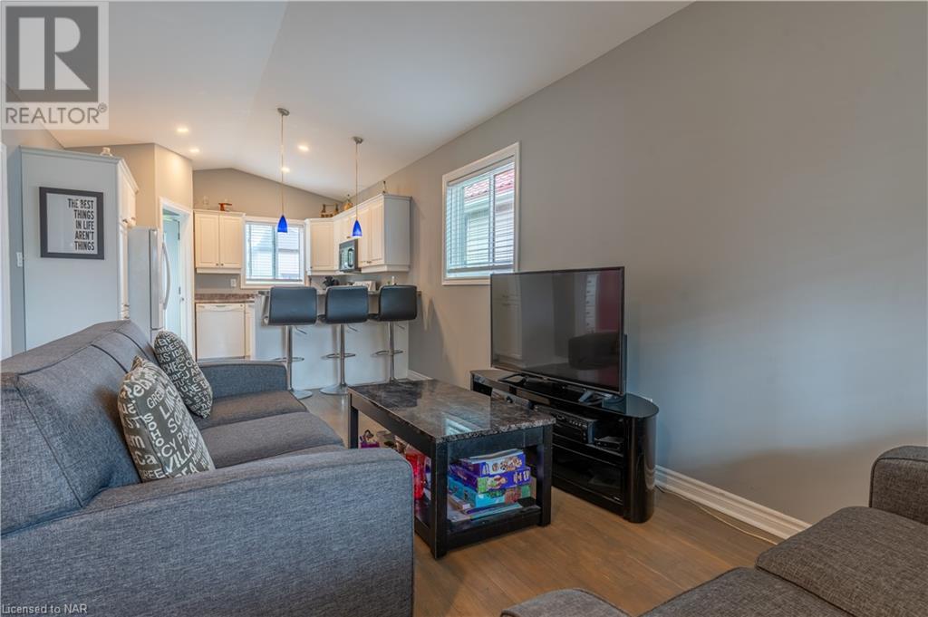 5397 Elm Street, Niagara Falls, Ontario  L2E 2V5 - Photo 4 - 40503325