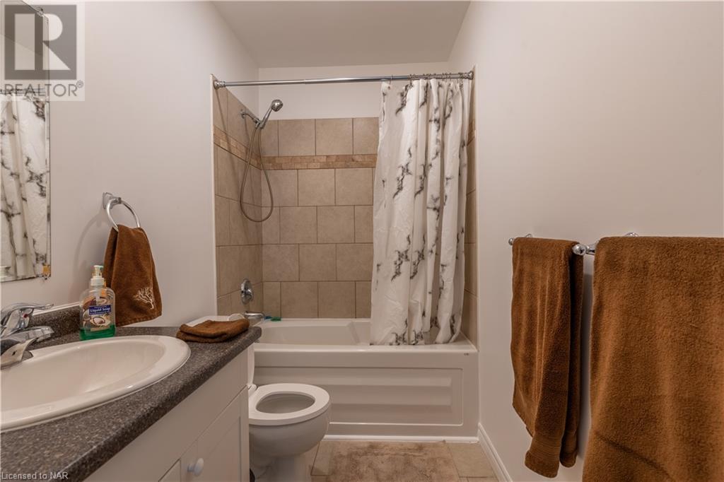 5397 Elm Street, Niagara Falls, Ontario  L2E 2V5 - Photo 7 - 40503325