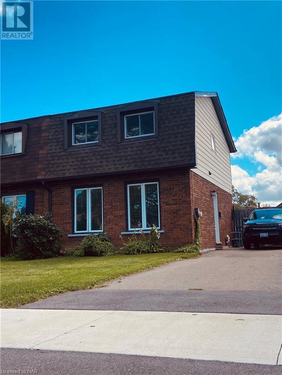 22 Fairlawn Crescent, Welland, Ontario  L3C 5Z3 - Photo 1 - 40503577