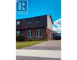 22 FAIRLAWN Crescent, welland, Ontario