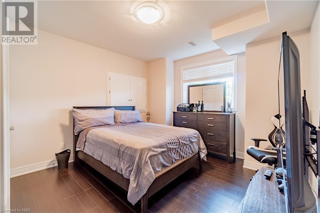 9148 Hendershot Boulevard, Niagara Falls, Ontario  L2H 0E3 - Photo 17 - 40503846