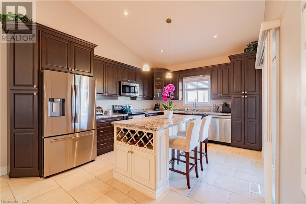 9148 Hendershot Boulevard, Niagara Falls, Ontario  L2H 0E3 - Photo 6 - 40503846