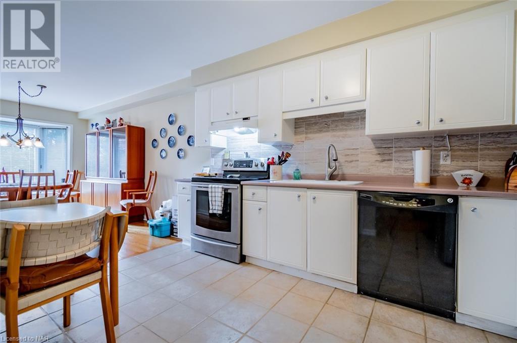 202 Lawrence Lane, Fonthill, Ontario  L0S 1E4 - Photo 11 - 40503248