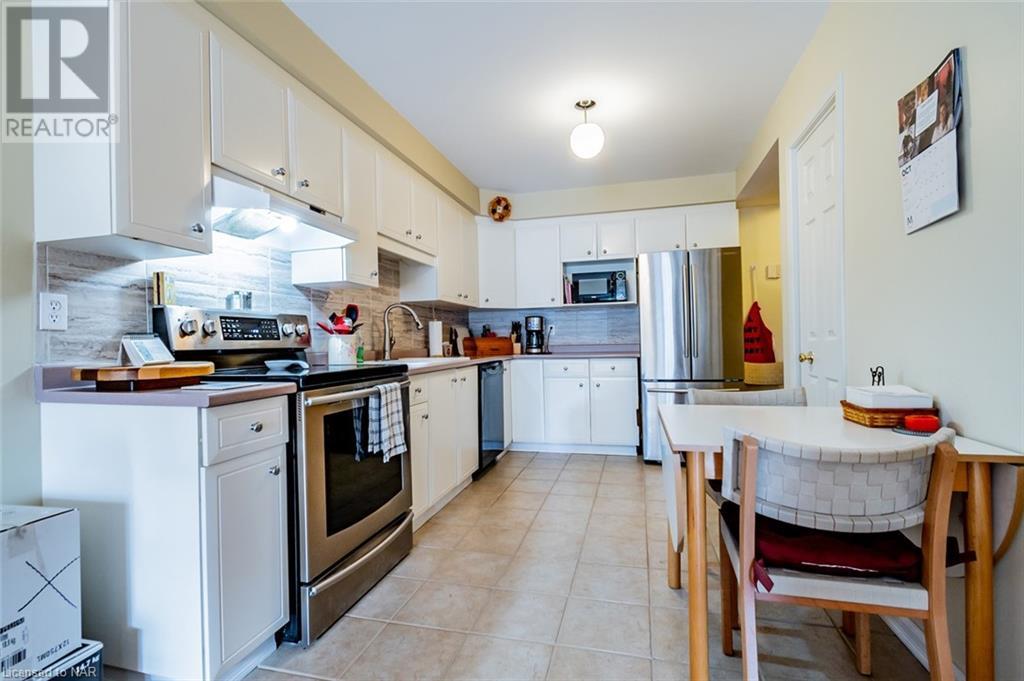 202 Lawrence Lane, Fonthill, Ontario  L0S 1E4 - Photo 8 - 40503248