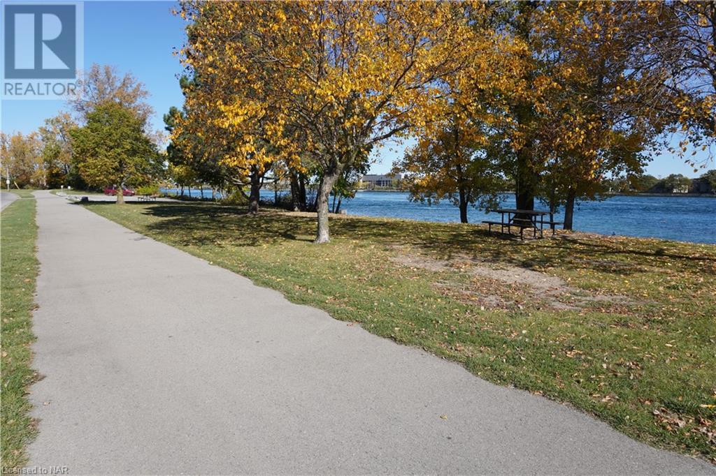 213 Niagara Boulevard, Fort Erie, Ontario  L2A 3G8 - Photo 14 - 40504006